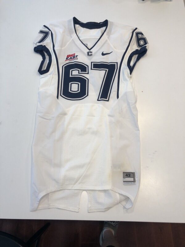 Game Worn Used UConn Huskies Connecticut Football Jersey Size 42 #67